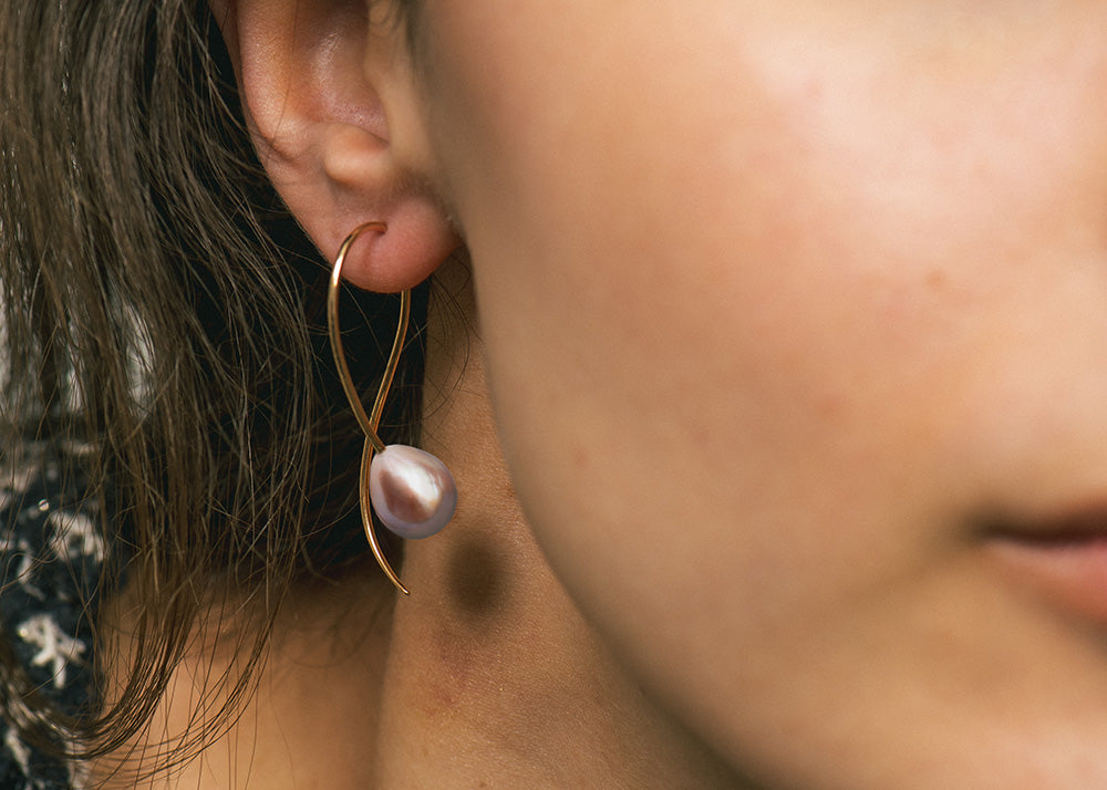 18 carat rose gold earrings with pink freshwater pearls