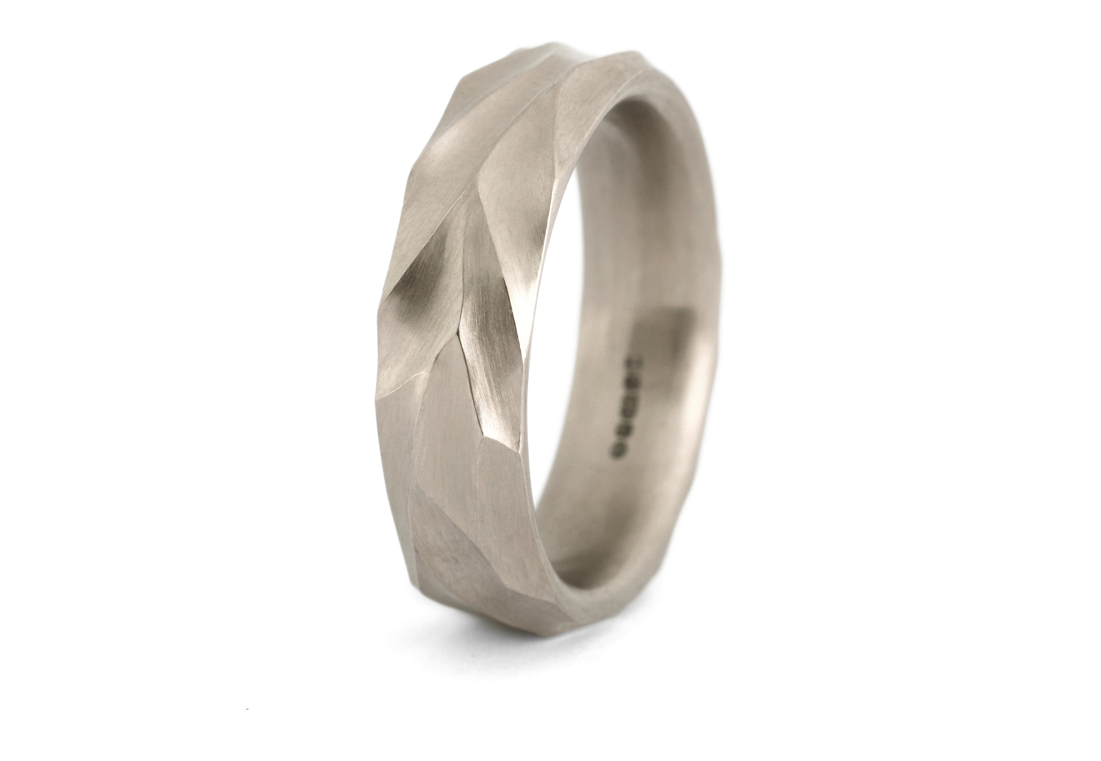 Modern Dune Men's wedding band - 18ct white gold